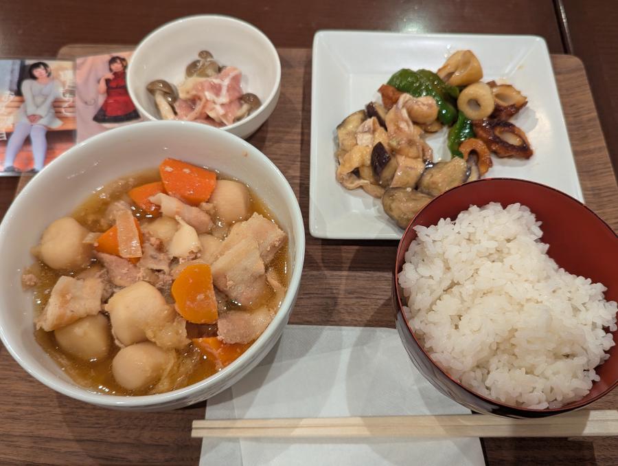 お披露目の肉じゃが